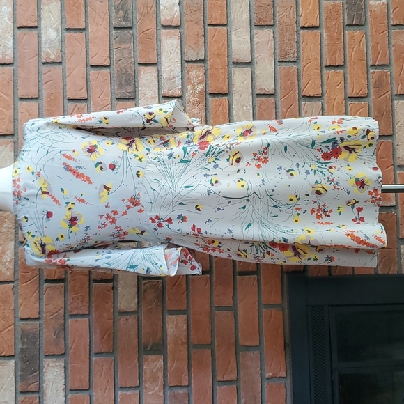 100% Silk Baraschi Floral Dress - Picture 3 of 11